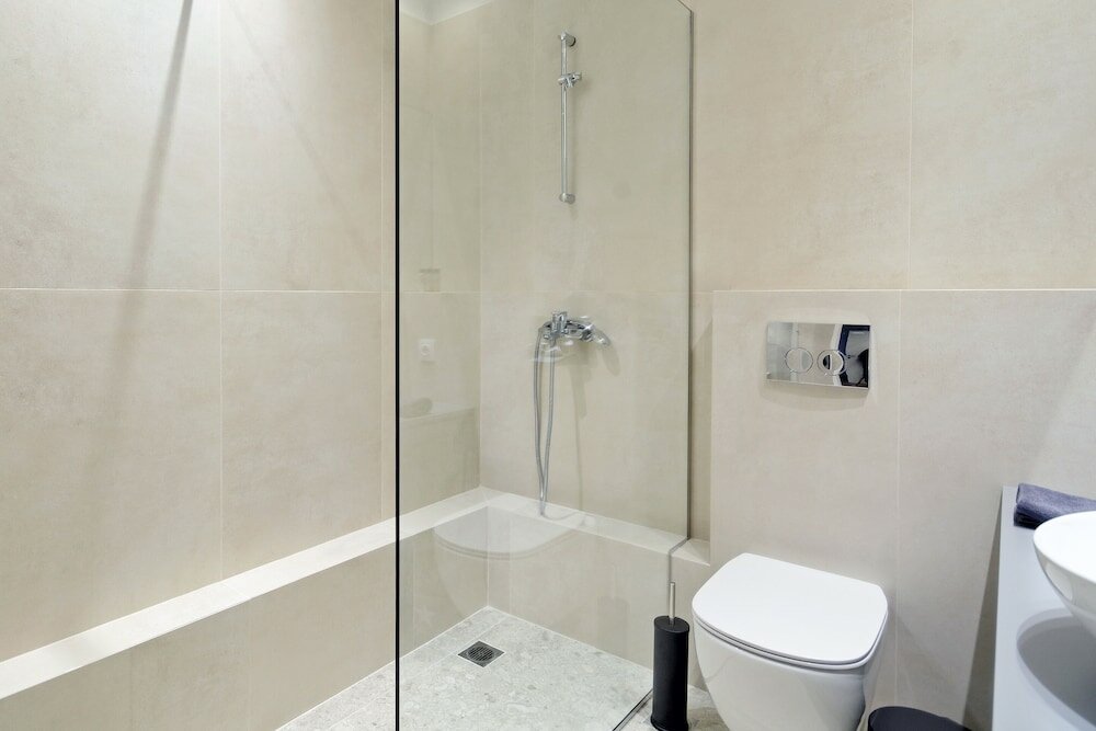 Фото The Flirty Athens