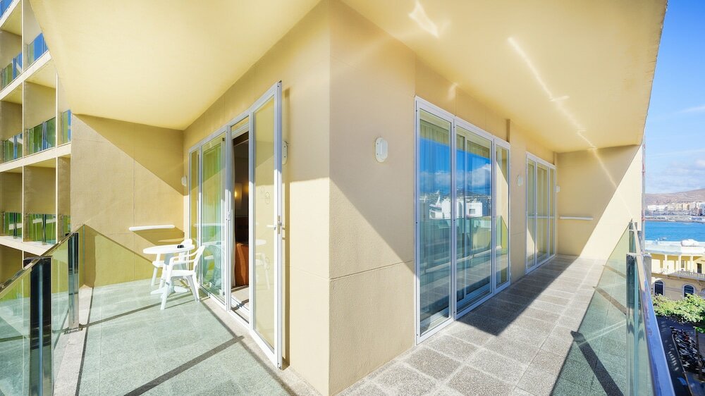 Фото Отель Bull Reina Isabel & Spa