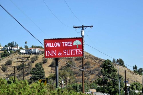 Гостиница Willow Tree Inn & Suites в Бербанке