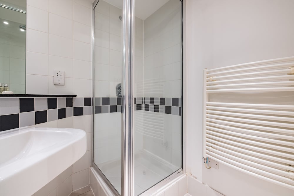 Фото The Aldgate Apartments