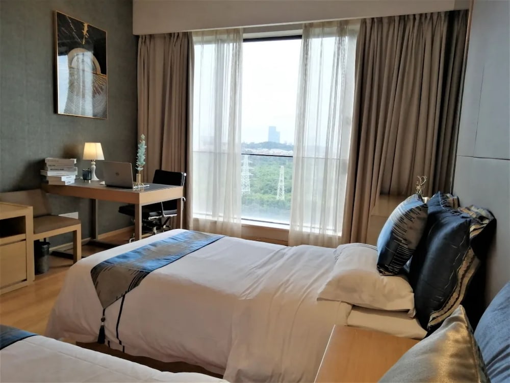 Фото Easy Holiday Inn