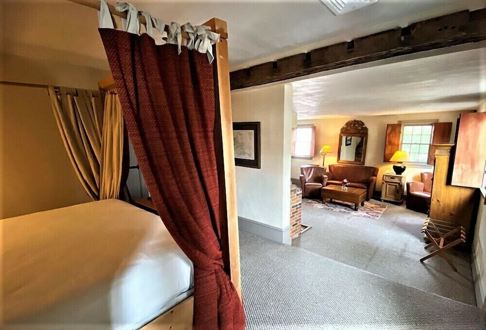 Фото The Red Lion Inn Resort 1704