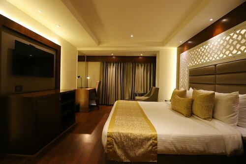 Гостиница The Pristine Hotel Kanpur в Канпуре