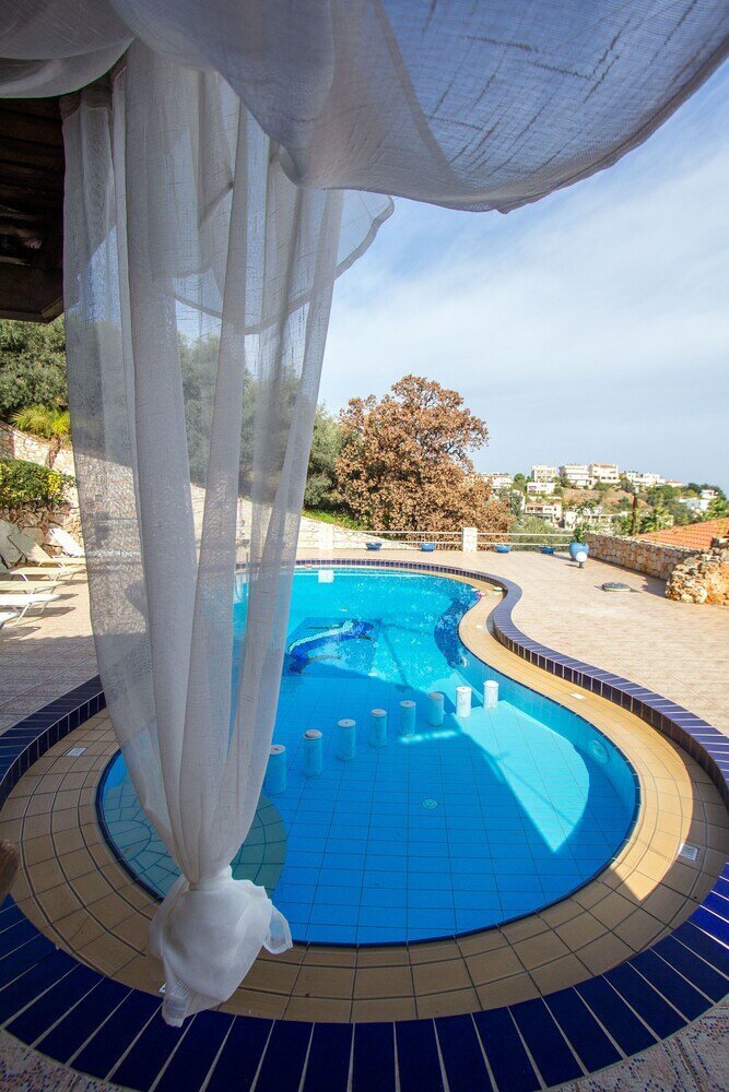 Фото Dream Lux Flat with Great Outdoor Pool & Parking