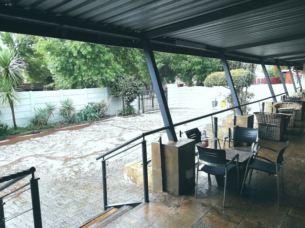 Фото Cockpit Guesthouse