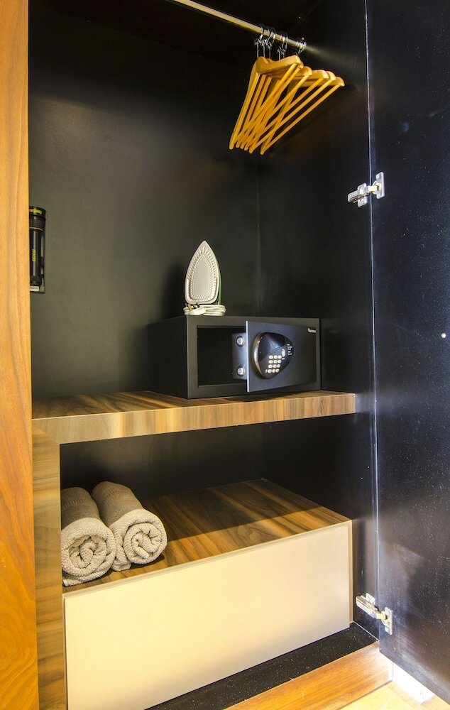 Фото D'majestic Place by Homes Asian 3