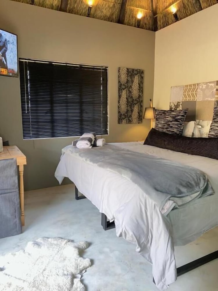 Фото Four20 Bespoke Hotel