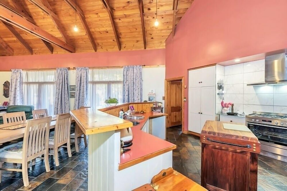 Фото Stony Rise Cottage B&b