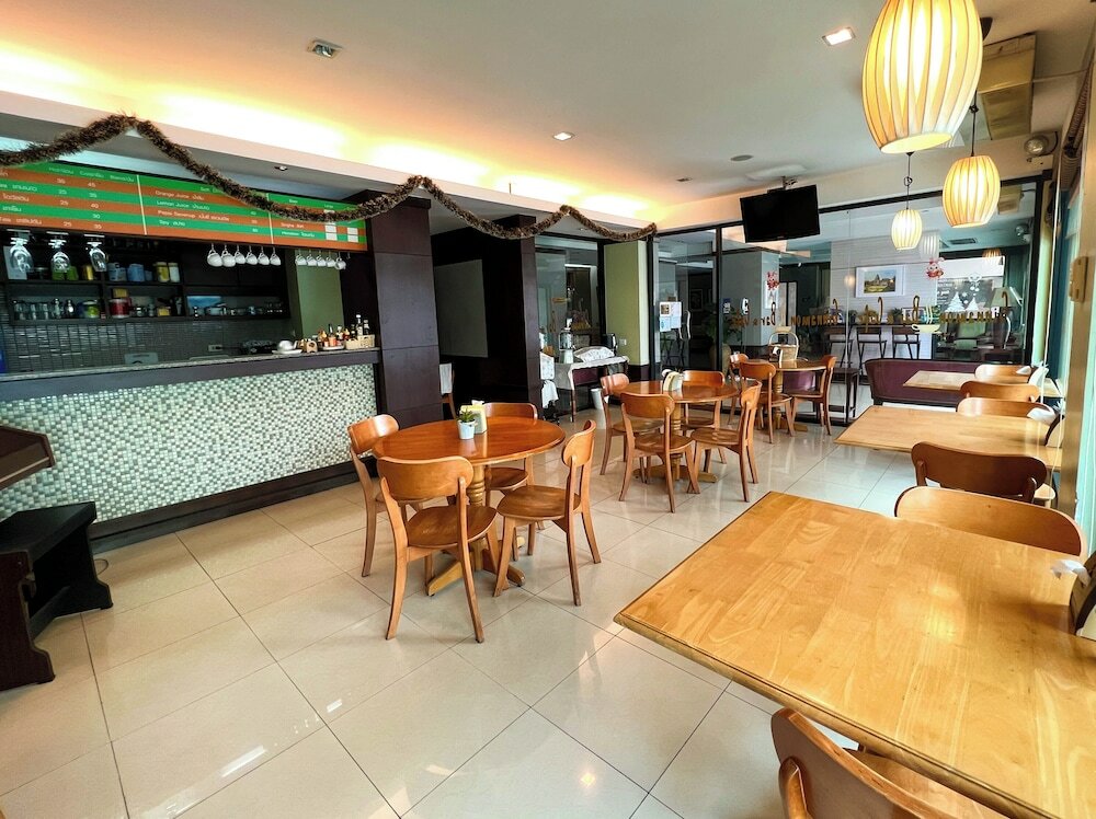 Фото Srivichai Hotel