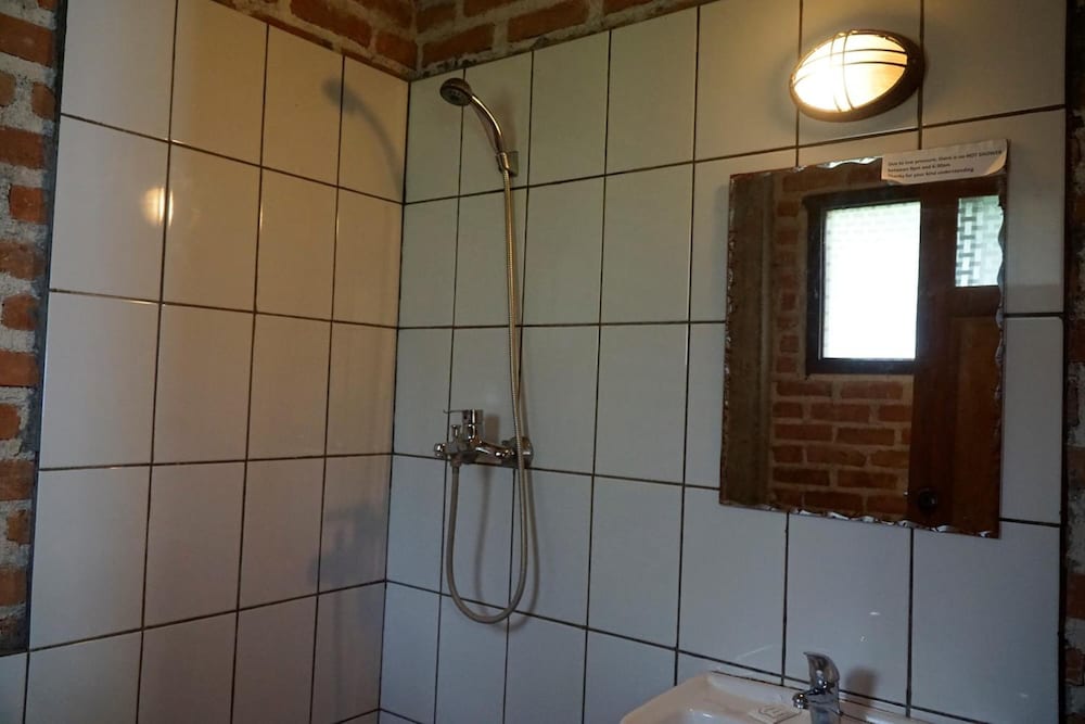 Фото Thitaw Two B&b