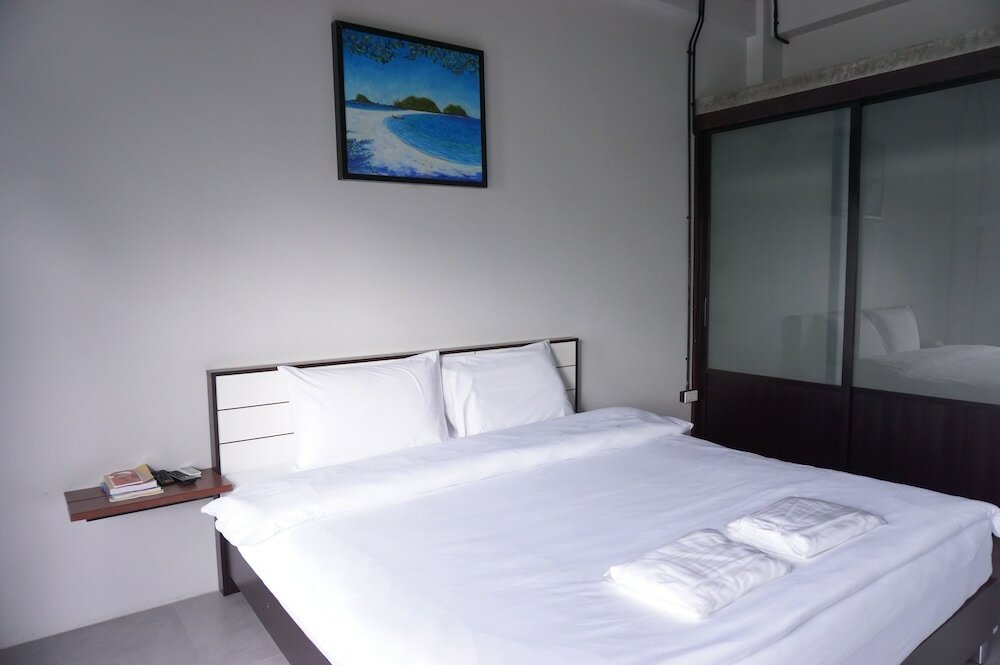 Фото The Ele Hotel