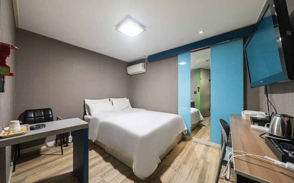 Фото отеля 2