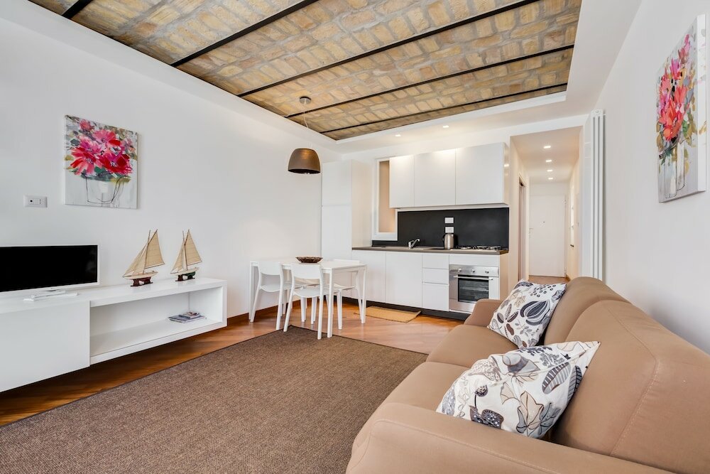 Фото Piazza Navona Coronari House