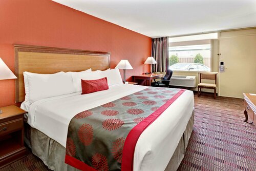 Гостиница Ramada by Wyndham Baltimore West