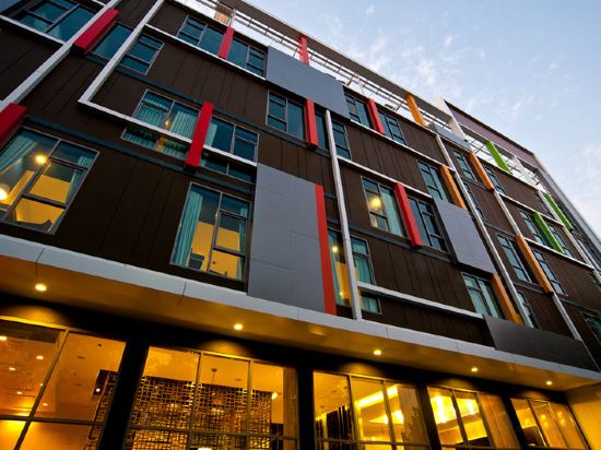 Фото Fx Hotel Metrolink Makkasan