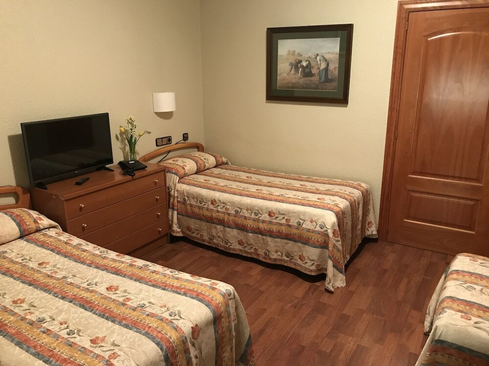 Фото Hotel Pelayo