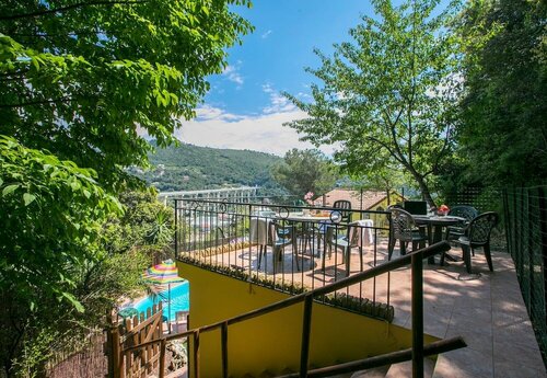 Гостиница Villa Monte Enrico в Вентимилии