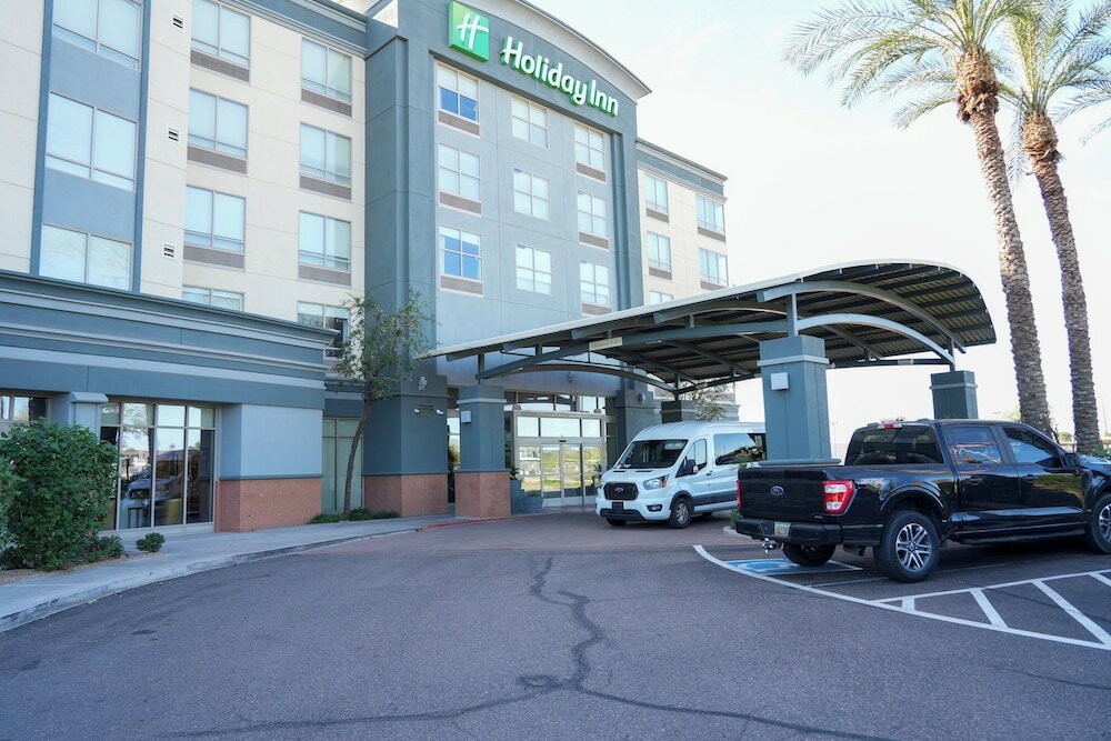 Фото Holiday Inn Hotel & Suites Phoenix Airport, an Ihg Hotel