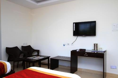 Фото Oyo 6787 Sri Sai Residency