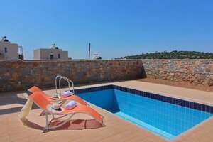 Enjoy Your 3 Bedroom Villa in With ITS own Private Pool Wail in Crete