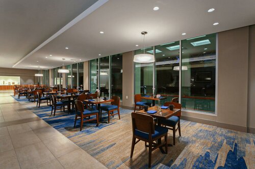 Гостиница Holiday Inn Los Angeles - Lax Airport в Лос-Анджелесе