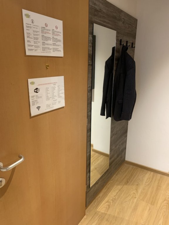 Фото Basic Apartments downtown