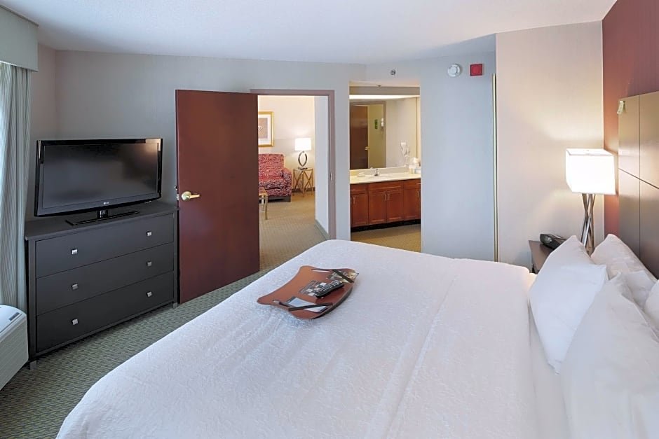 Фото Hampton Inn & Suites Arlington Crystal City Dca