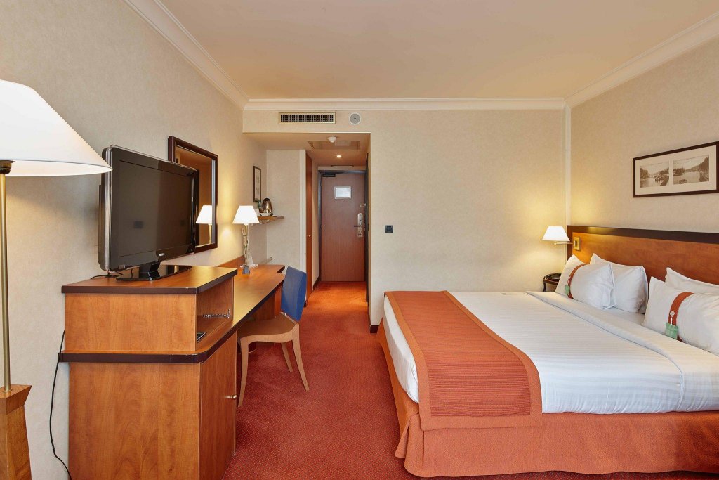 Фото Holiday Inn Paris-Versailles-Bougival
