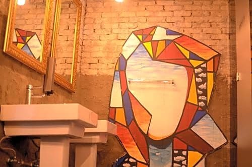 Фото Kimchee Hongdae Guesthouse - Hostel