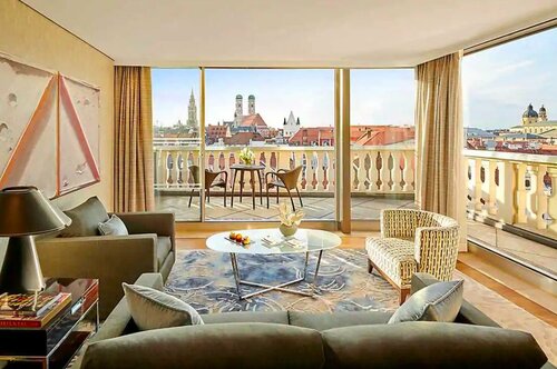 Внешний вид отеля Mandarin Oriental Munich в Мюнхене, фото 3
