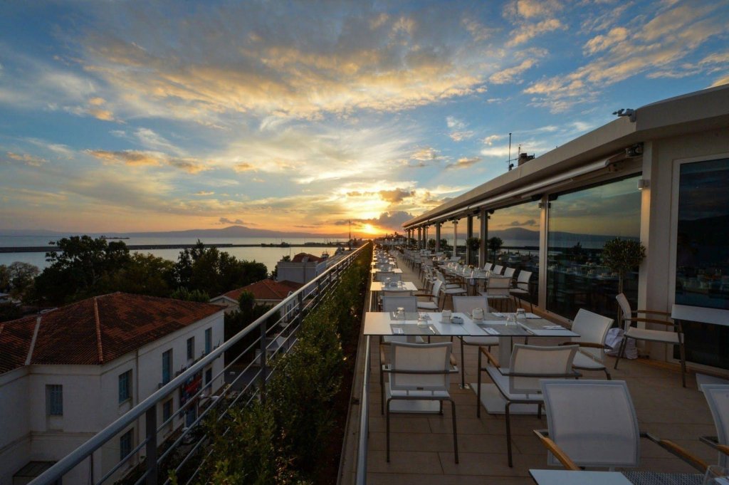 Фото Pharae Palace Hotel