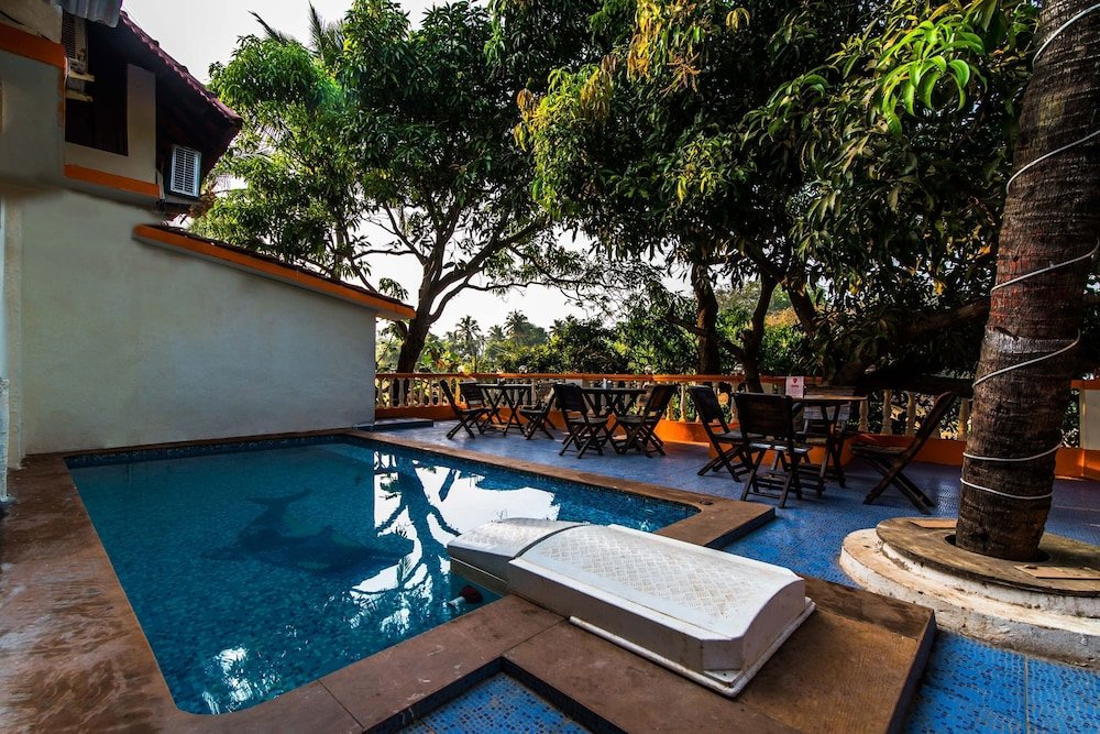 Фото Hotel The V Beach Villa