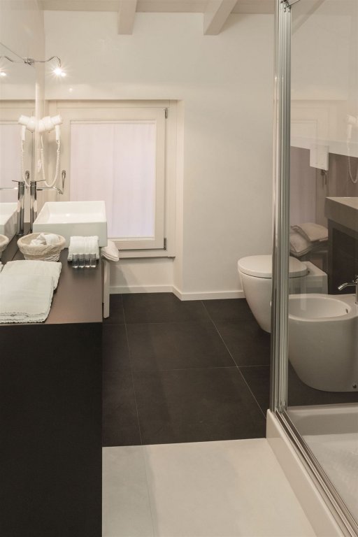 Фото Casa Fola - City Centre Rooms