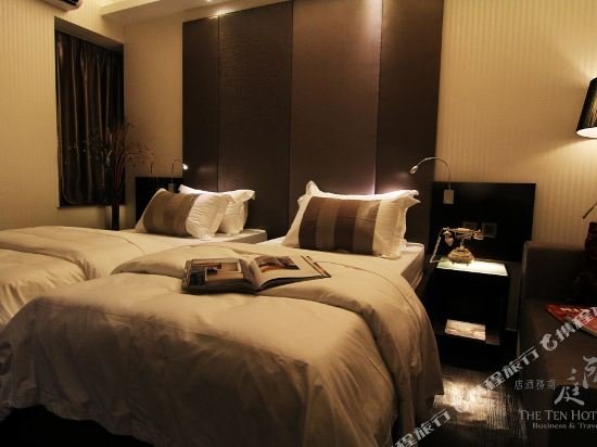 Фото The Ten Hotel