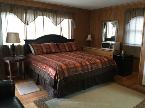 Гостиница Phillips Historic Motel & Cottages