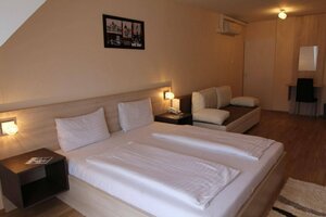 Гостиница Triple M Hotel