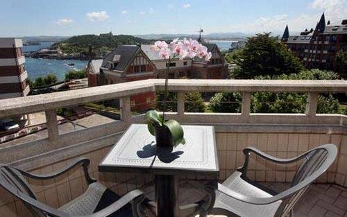 Внешний вид отеля Gran Hotel Victoria в Сантандере, фото 5