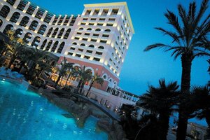 отель Monte Carlo Bay Hotel & Resort