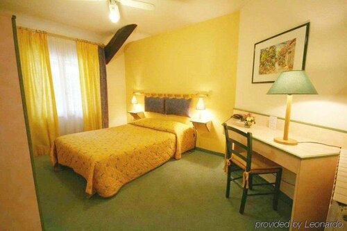 Внешний вид отеля Hotel le Magnan в Авиньоне, фото 3