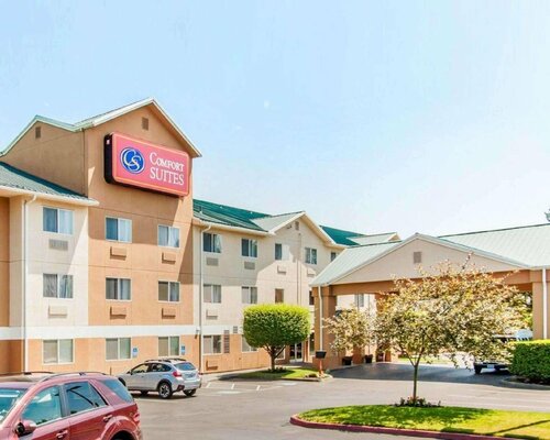 Гостиница Comfort Suites Portland Airport