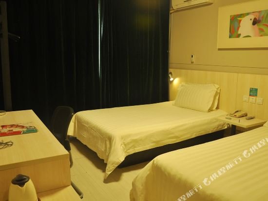 Фото Jinjiang Inn Taiyuan Xuefu Road