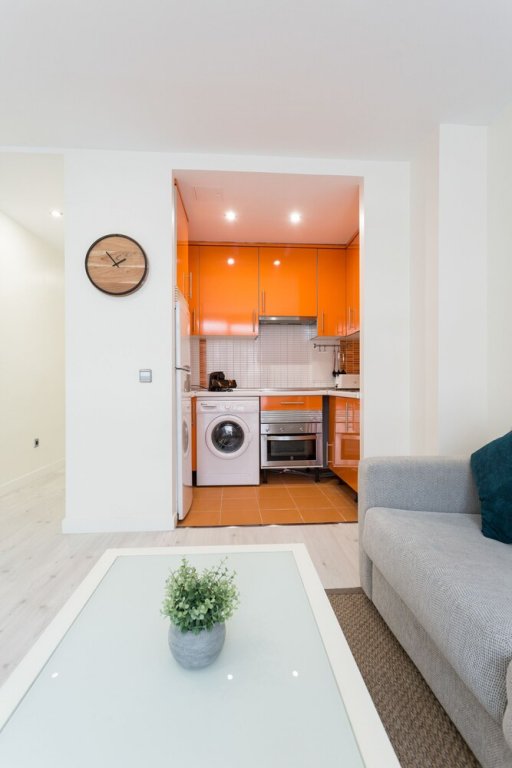 Фото Limehome Madrid Calle de la Paloma