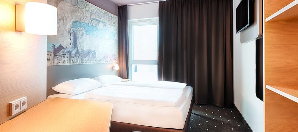 Фото B&b Hotel Eisenach