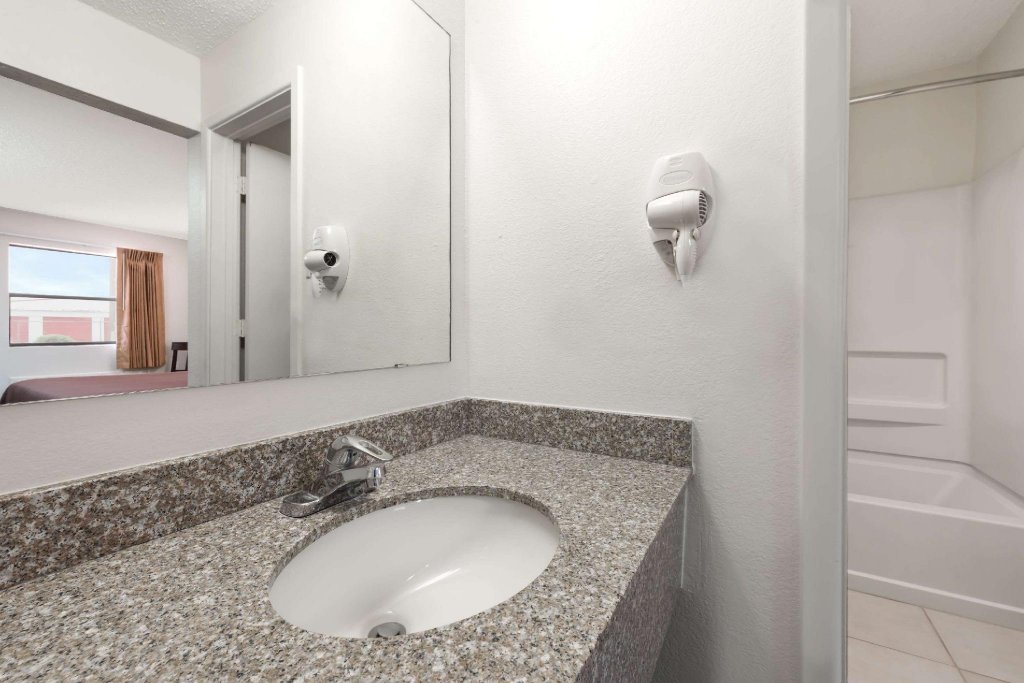 Фото Knights Inn Slaton