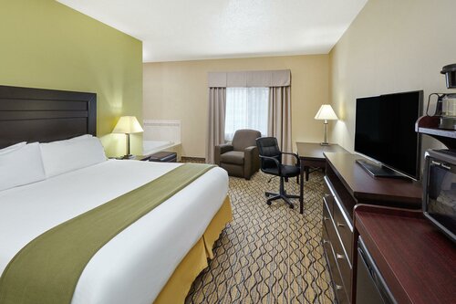 Гостиница Holiday Inn Express Hotel & Suites Chicago - Libertyville, an Ihg Hotel