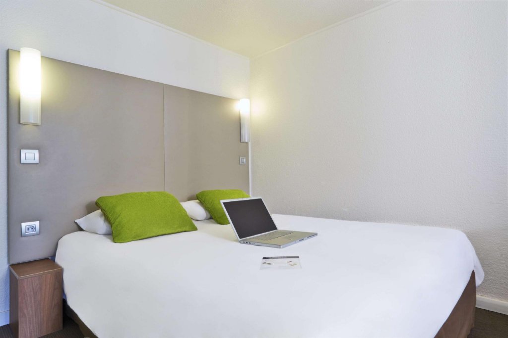 Фото Campanile Lyon Nord