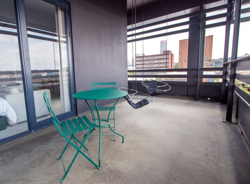 Фото Hallmark Hotel