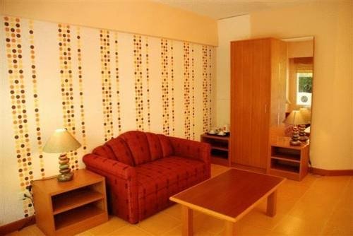 Фото Rest at Ratchada Hotel