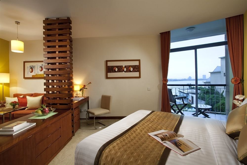 Фото Somerset West Lake Hanoi