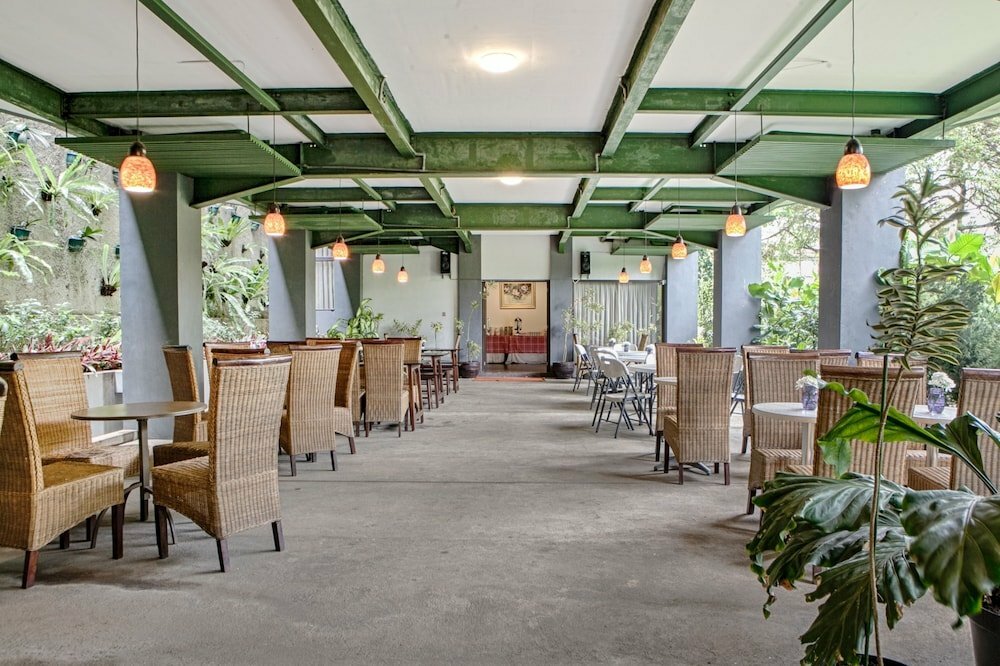 Hotel Hotel Amira Pasteur, Bandung, photo